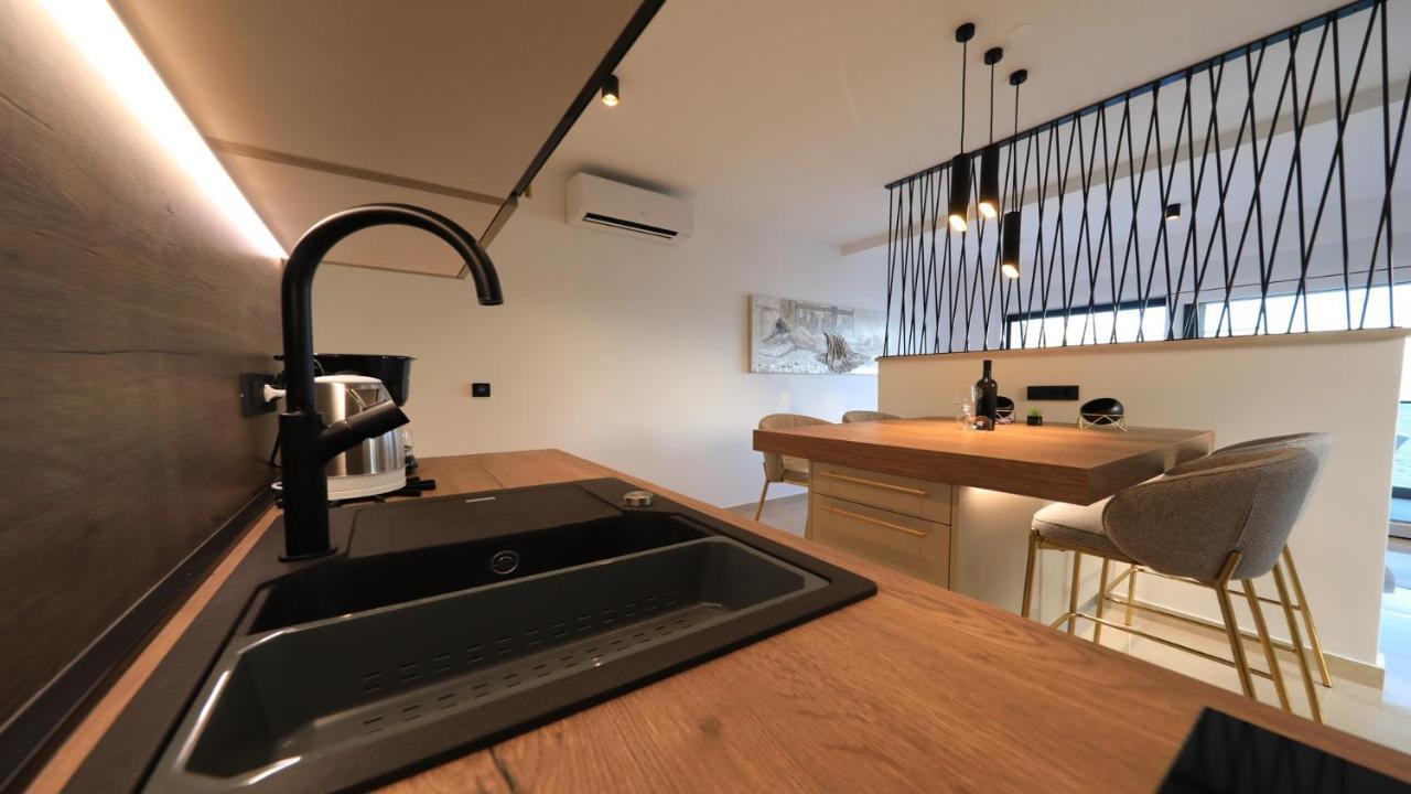 Adastra Apartments Масленица Экстерьер фото