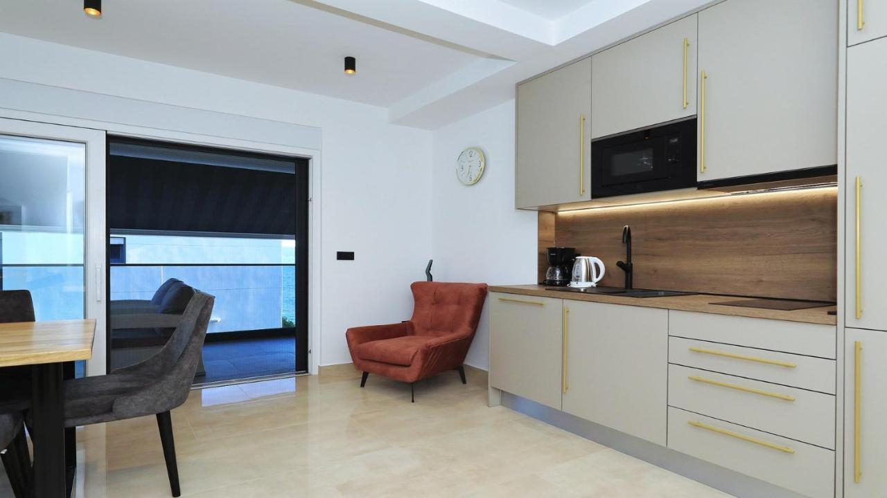 Adastra Apartments Масленица Экстерьер фото