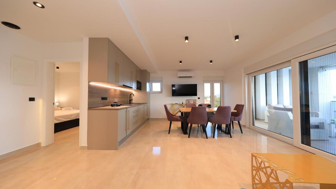 Adastra Apartments Масленица Экстерьер фото